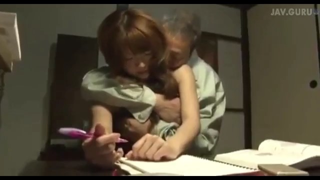 Video Viral Kakek Jepang Temani Cucu Belajar