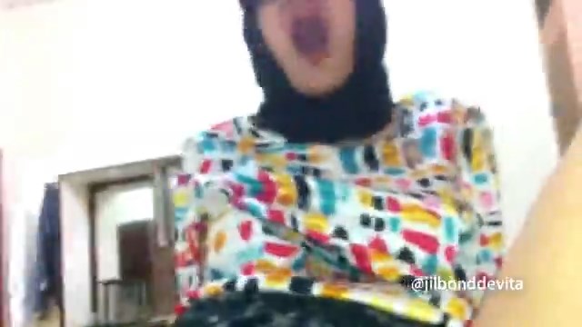 video siapa bilang gadis berhijab gak punya nafsu?