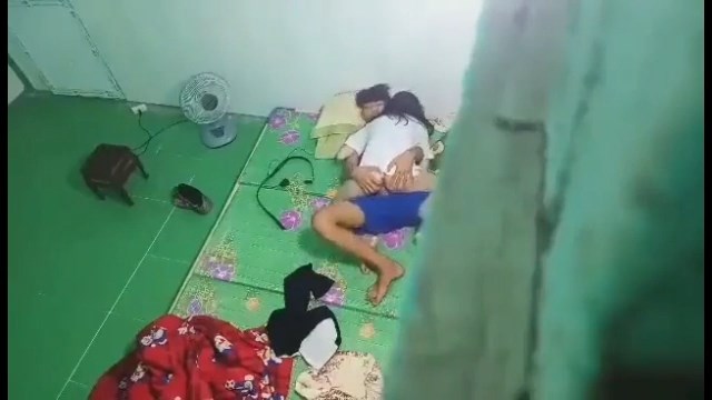 viral terbaru video ngintip pasangan muda sedang bercinta
