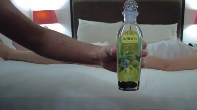 Viral Video Best Pijat Pake Minyak Zaitun